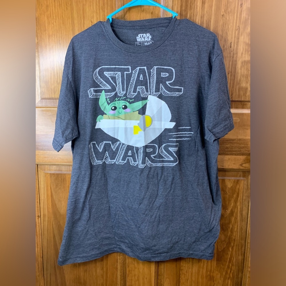 Men’s Star Wars Gray T-Shirt size large